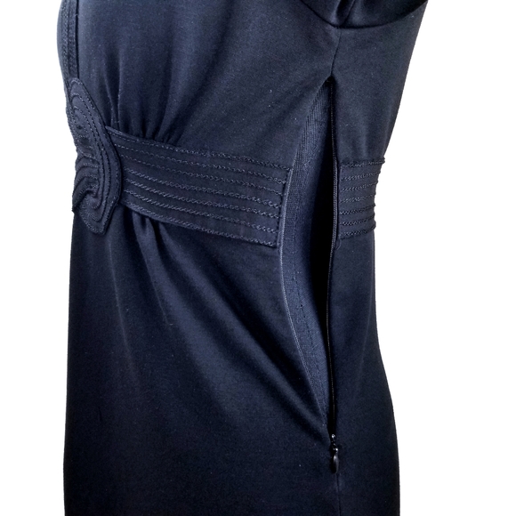 ❤️SOLD❤️Max studio low V cut mini black dress - Picture 5 of 8